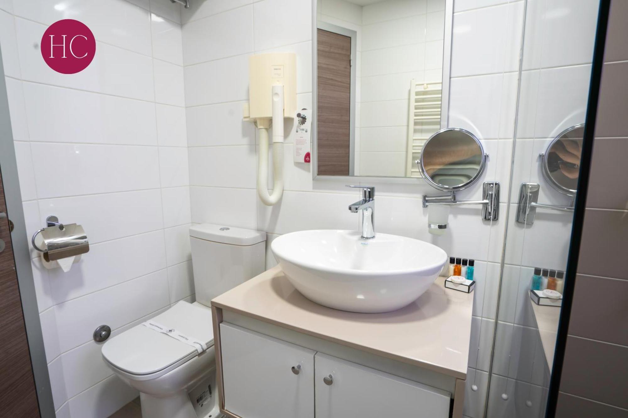 Vinica Central Hotel, Fitness And Spa מראה חיצוני תמונה