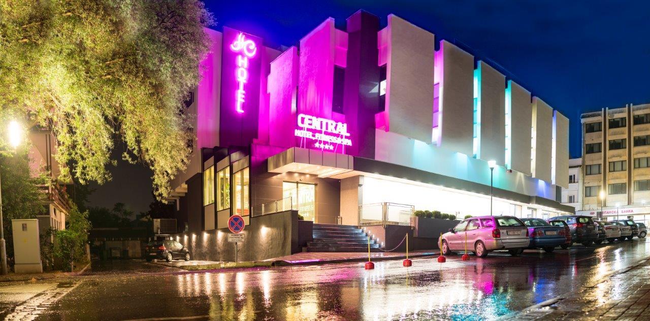 Vinica Central Hotel, Fitness And Spa מראה חיצוני תמונה